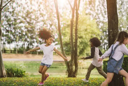 Summer Screen Time Safety Tips
